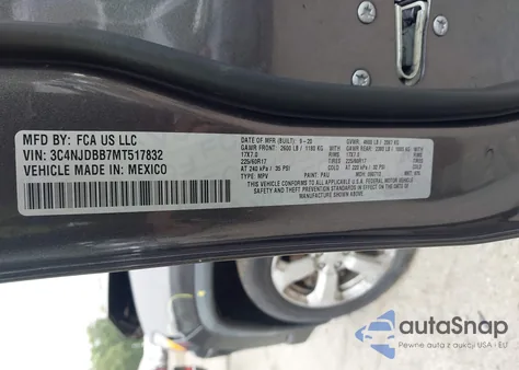 2021 Jeep Compass Latitude 4X4 from USA, damaged, VIN 3C4NJDBB7MT517832